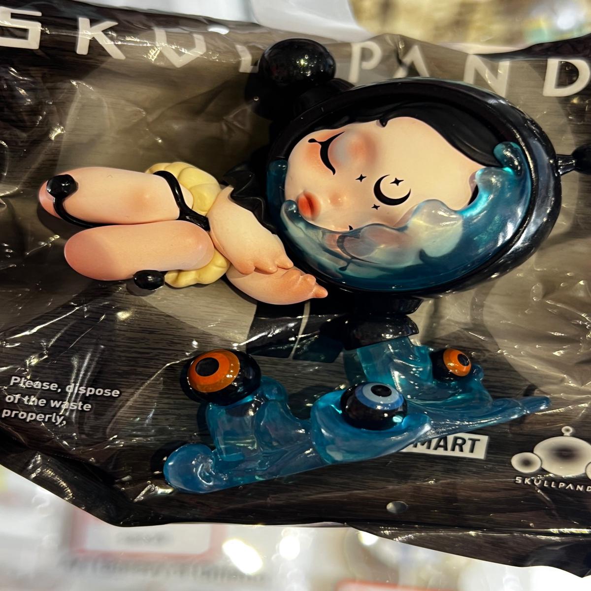 The Imagination - Skullpanda Image of Reality - Pop Mart
