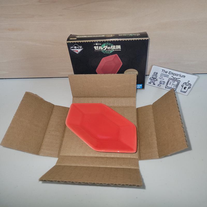 Zelda Tears of the Kingdom plate (red)  - toy action figure gadgets