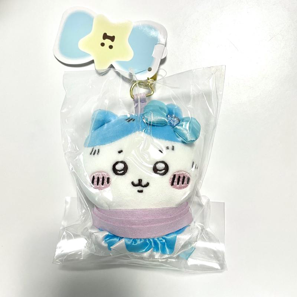 Caught Hachiware 8211 Magical Girl plush keychain 8211 chiikawa