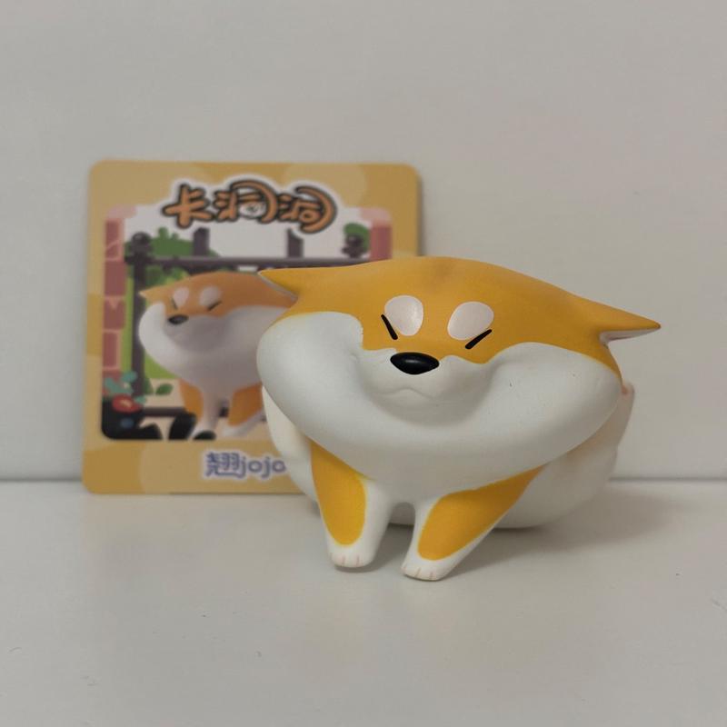 Shiba figure and magnet