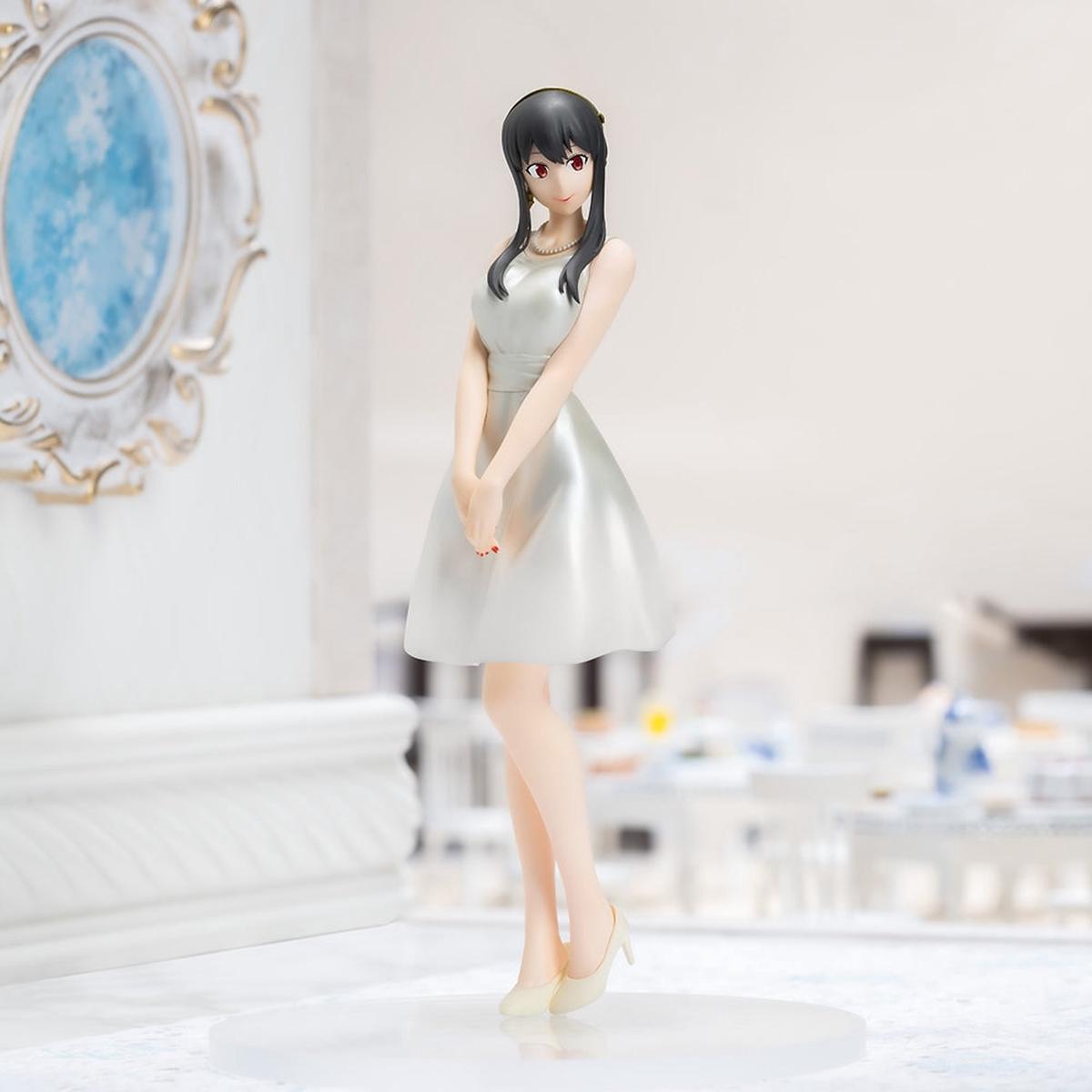 Yor Forger Ver.Party Luminasta Spy x Family Figure